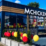 Where to Start Your Street Food Business: Kiosks vs. Restaurants in Portable Buildings